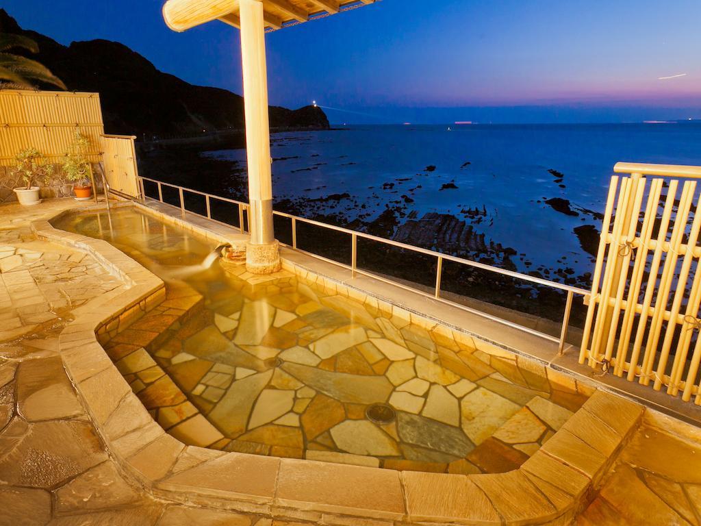 Hotel Wakayama Kada Onsen Kada Kaigetsu Exterior foto